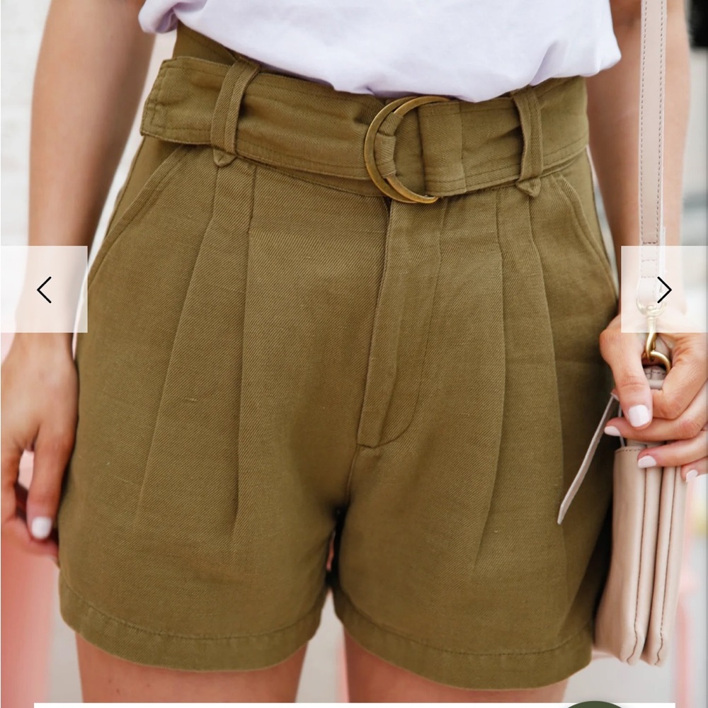 NWOT Able Wanda Pleated Short in Olive